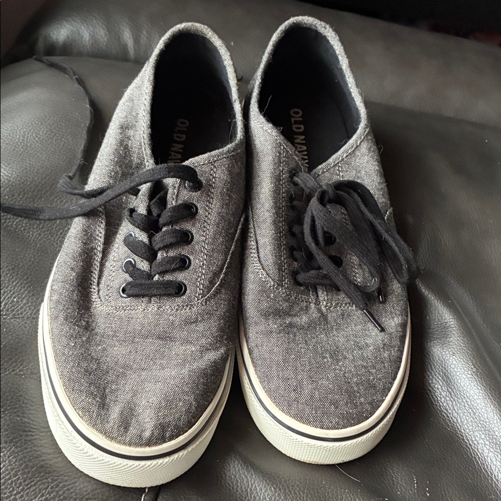 Old Navy Men's Dark Gray Canvas Sneakers